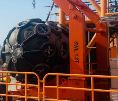 Yokohama Marine Fenders 2,30 Meter Diameter