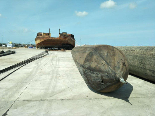 Airbag Karet Laut yang Bisa Diinflasi Untuk Pasar Global
