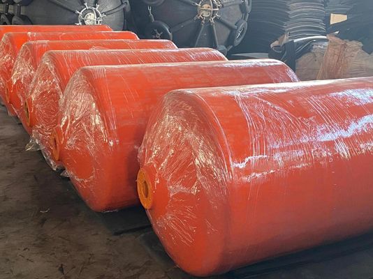 Perlindungan yang tak tertandingi dengan fender yang diisi busa untuk aplikasi laut dan industri