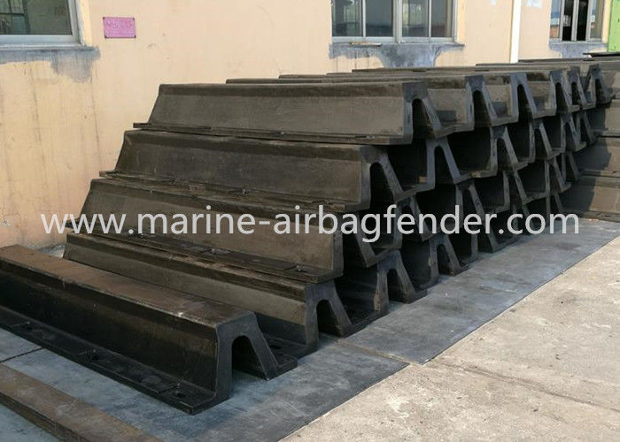 Anti-Aging Arch Karet Marine Dock Bumper Instalasi Mudah Untuk Pelabuhan Dan Dermaga